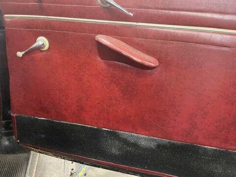 1948 Ford Super Deluxe