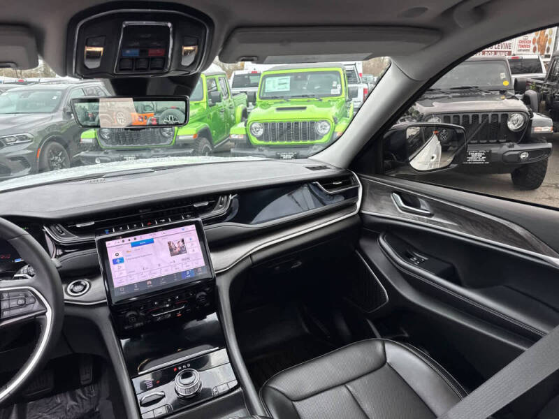 2023 Jeep Grand Cherokee 30th Anniversary 4xe