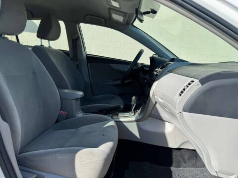 2012 Toyota Corolla LE