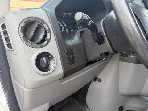 2014 Ford E-Series E-150