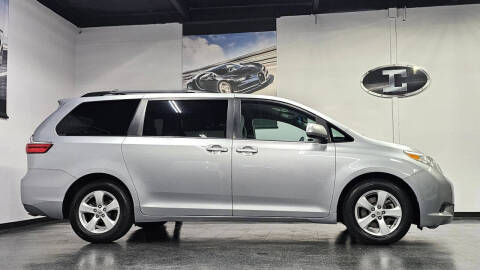 2016 Toyota Sienna