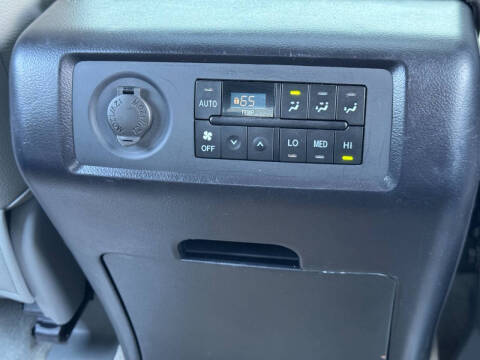 2010 Toyota Sequoia Limited