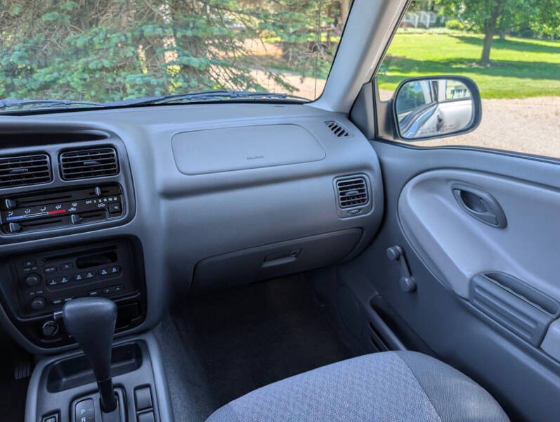 2004 Chevrolet Tracker