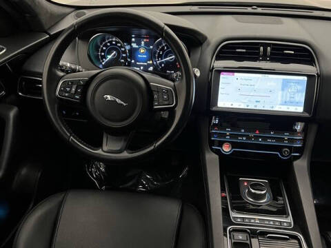 2020 Jaguar F-PACE 25t Premium