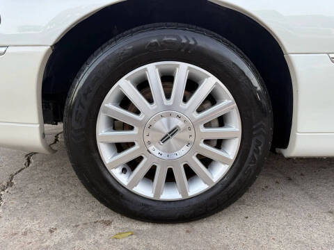 2004 Lincoln Town Car Ultimate