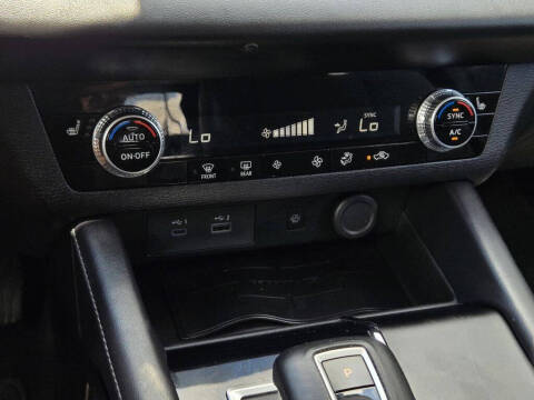 2024 Mitsubishi Outlander SE Black Edition