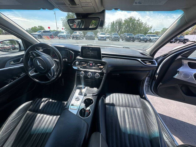 2020 Genesis G70