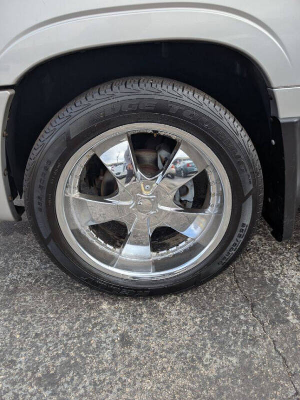 2006 Mitsubishi Raider XLS