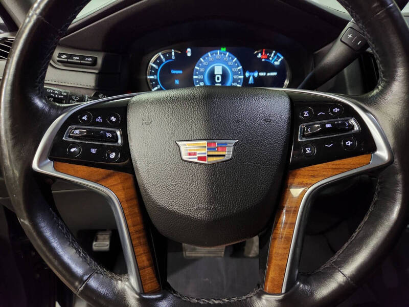 2017 Cadillac Escalade Luxury