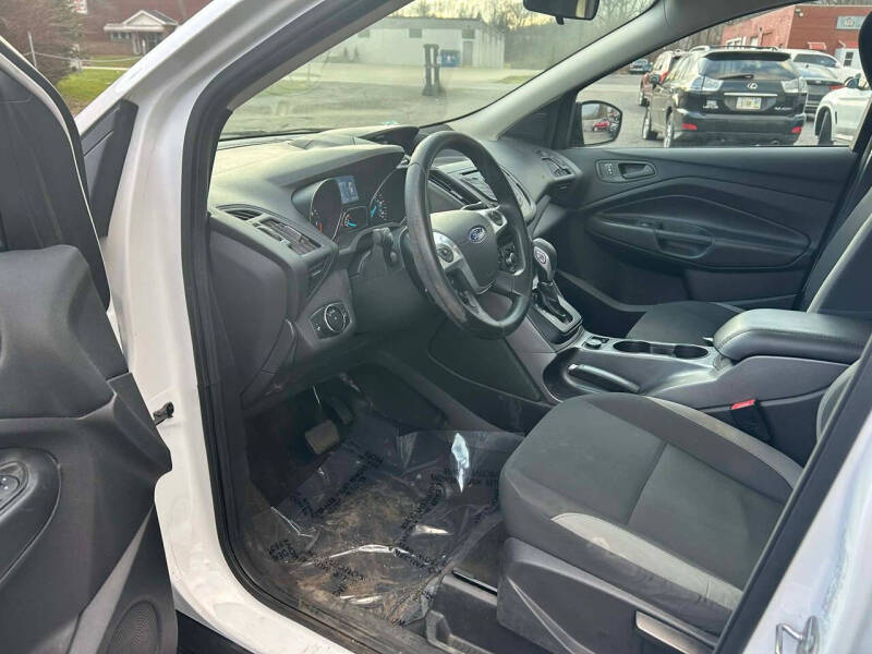 2014 Ford Escape S