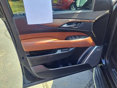 2015 Cadillac Escalade Luxury