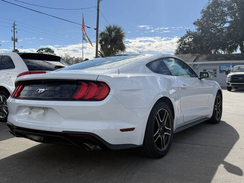 2021 Ford Mustang EcoBoost
