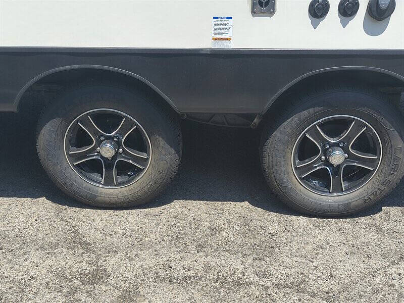 2016 Forest River VIBE 207RD