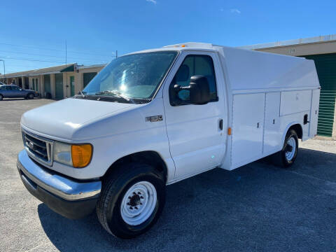 2004 Ford E-Series Chassis for sale at NORTH FLORIDA SALES CO in Jacksonville FL