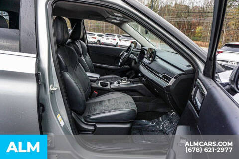 2024 Mitsubishi Outlander SE