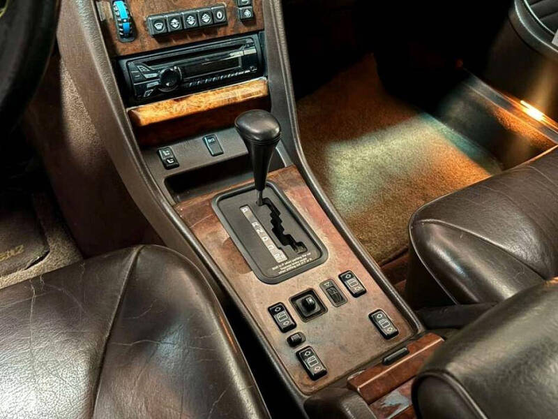 1991 Mercedes-Benz 560-Class 560 SEL