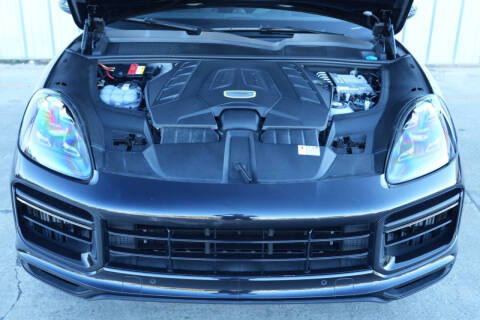 2021 Porsche Cayenne Turbo S E-Hybrid Coupe