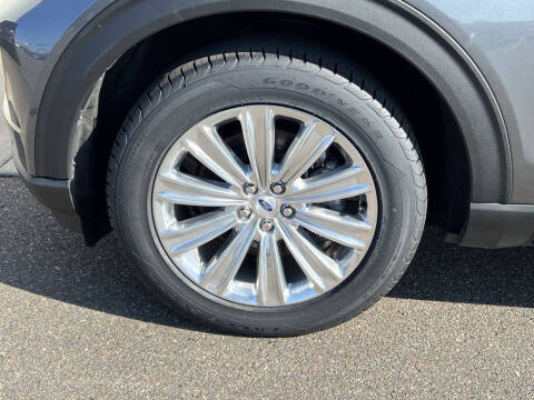 2023 Ford Explorer Hybrid Limited