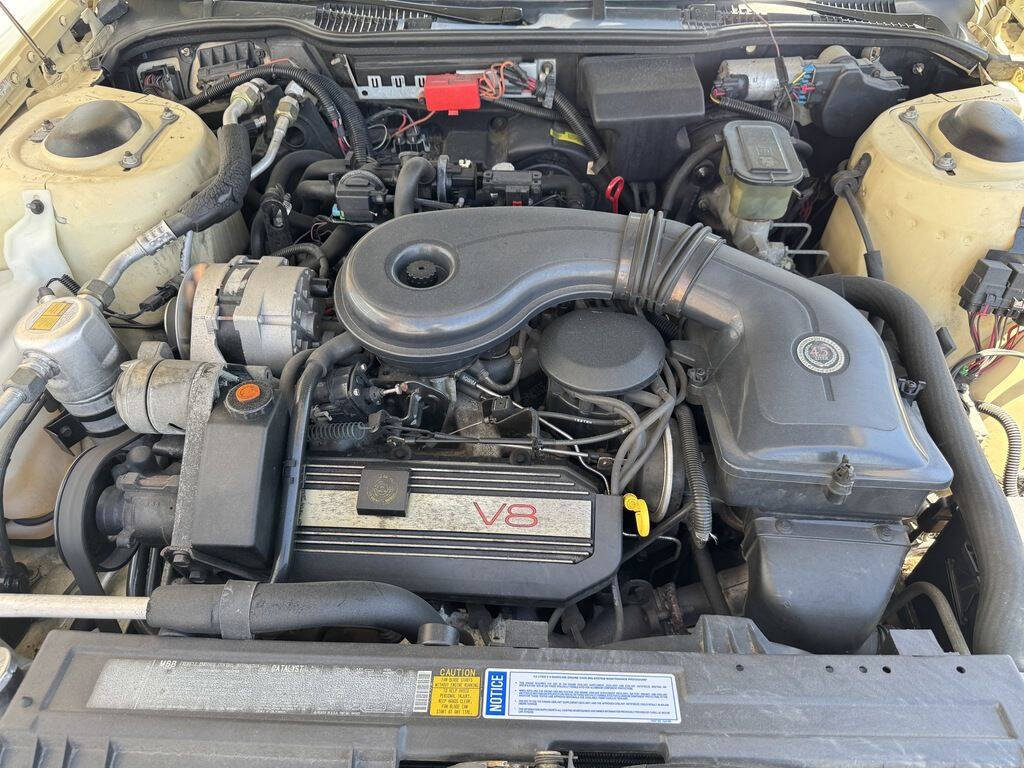 1989 Cadillac DeVille 20