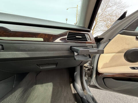 2011 BMW 3 Series 328i