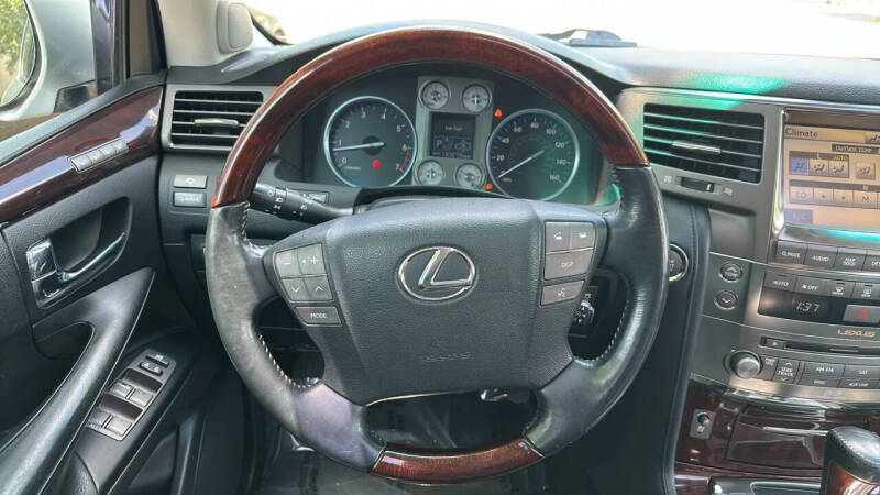 2011 Lexus LX 570