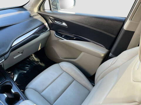 2023 Cadillac XT4 Luxury