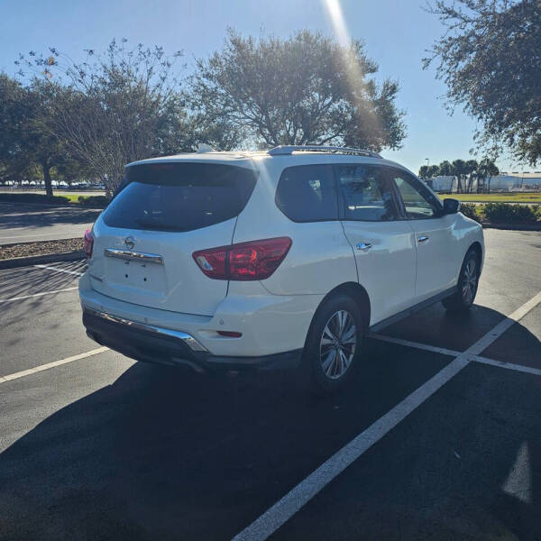 2019 Nissan Pathfinder S