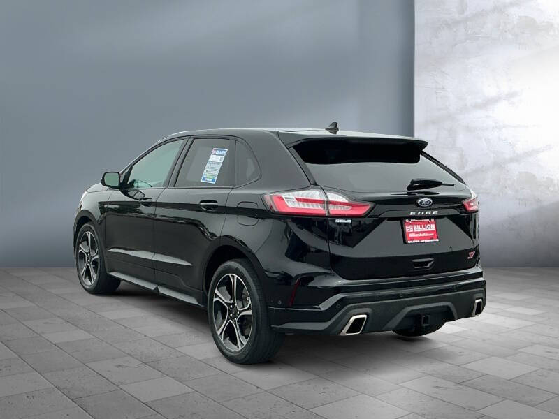 2022 Ford Edge ST