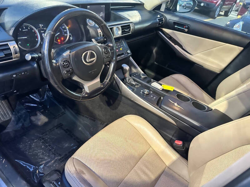 2016 Lexus IS 200t