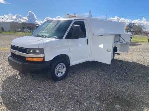 2014 Chevrolet Express for sale at Speciality Auto Sales in Oakdale CA