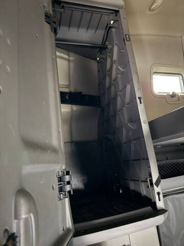 2022 International LT625