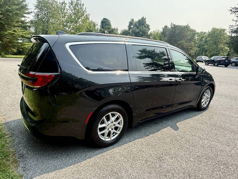 2022 Chrysler Pacifica Touring L