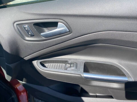 2015 Ford Escape SE