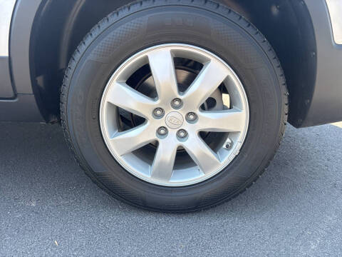 2011 Kia Sorento LX
