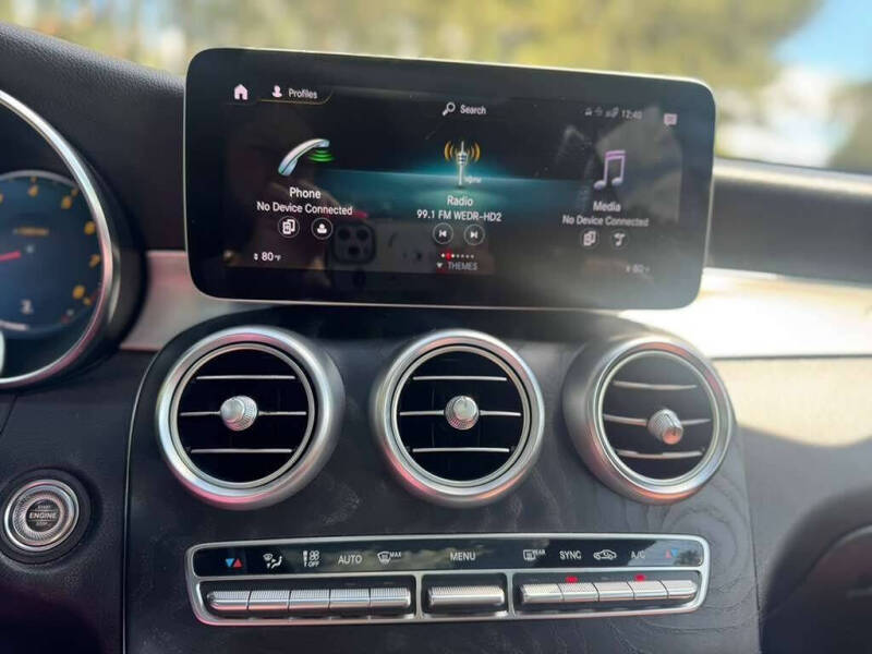 2021 Mercedes-Benz GLC GLC 300