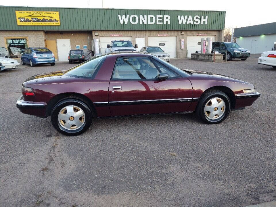 1990 Buick Reatta for sale at MR Motors in Tomahawk, WI