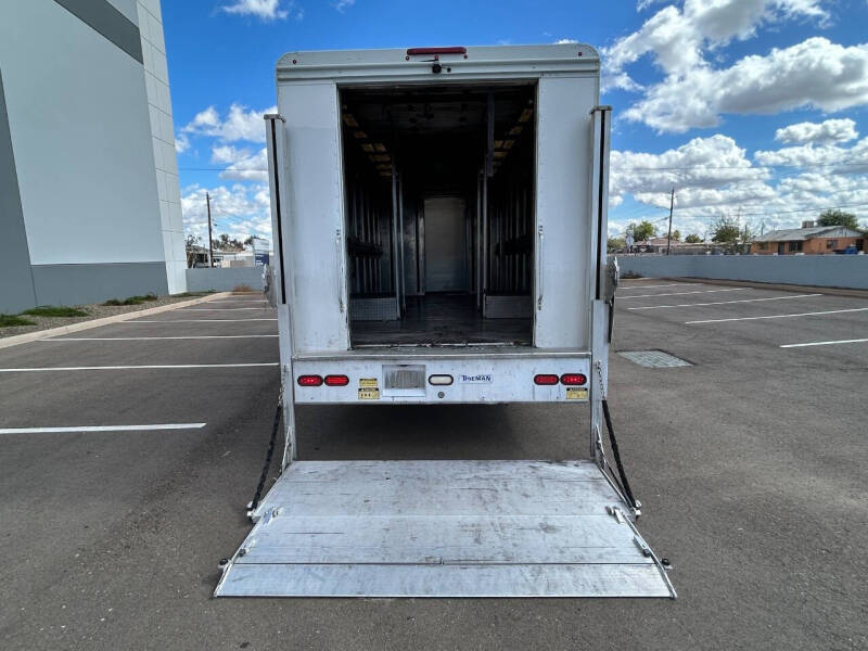 2010 Freightliner MT45 Chassis