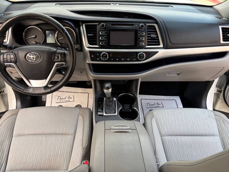 2015 Toyota Highlander LE Plus