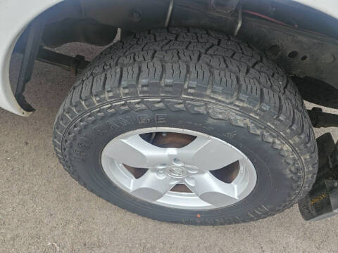 2005 Nissan Frontier LE