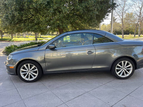 2012 Volkswagen Eos Komfort SULEV Photo