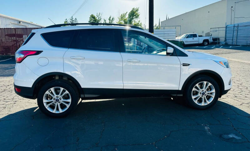 2018 Ford Escape SE photo 6