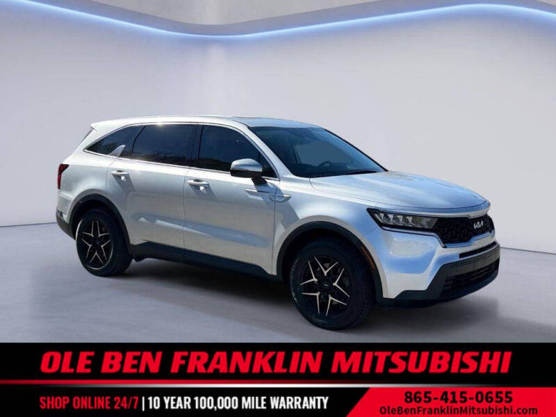 2022 Kia Sorento LX's photo