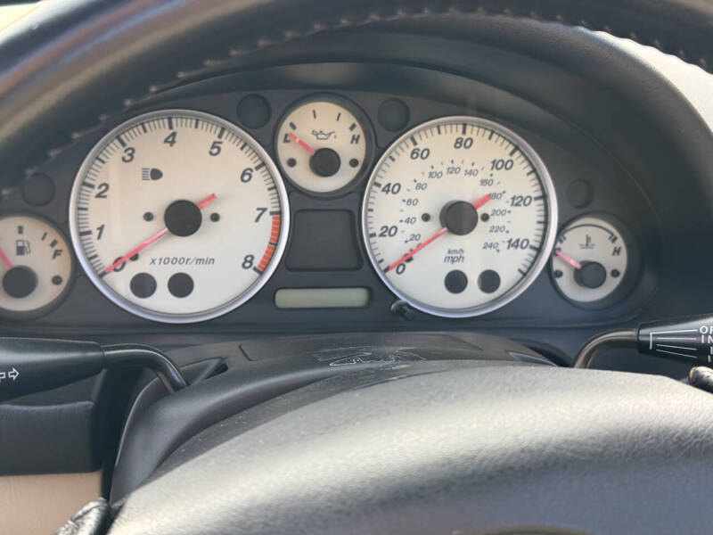 2004 Mazda MX-5 Miata LS