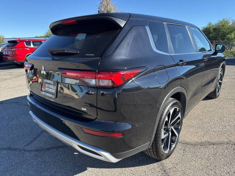 2024 Mitsubishi Outlander SE