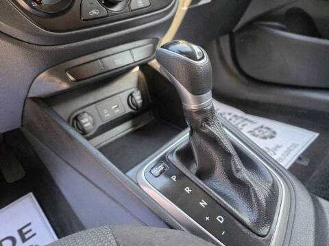 2019 Hyundai Accent SE