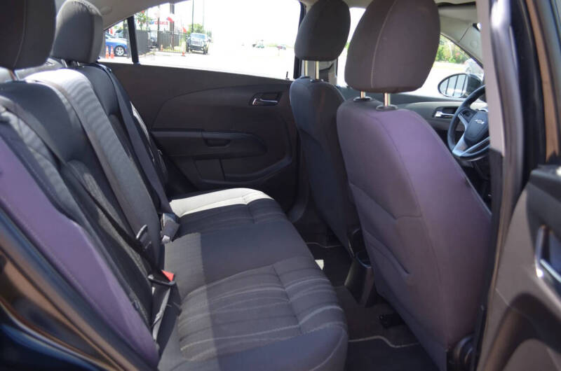 2017 Chevrolet Sonic LT Auto