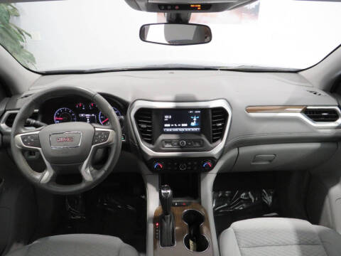 2017 GMC Acadia SLE-1