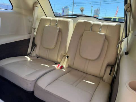 2017 Lincoln MKT Elite