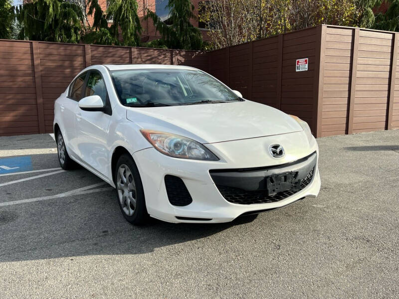 2013 Mazda MAZDA3 i Sport