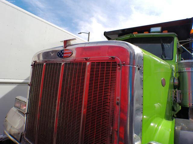 2004 Peterbilt 357